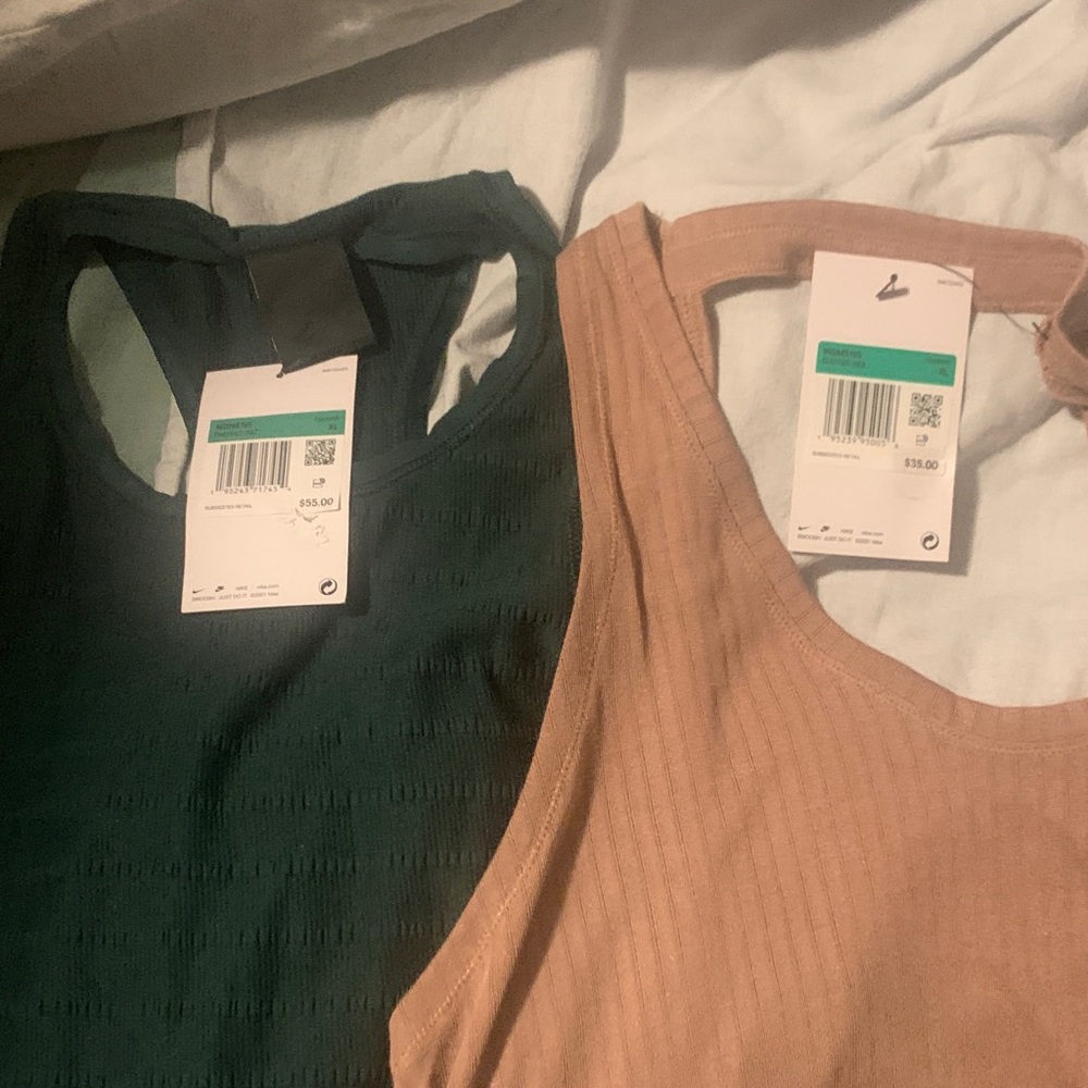 Nike Xl Forest Green and Khaki /Tan Yoga tanks